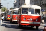 Kraków. Niedziela z paradą zabytkowych autobusów