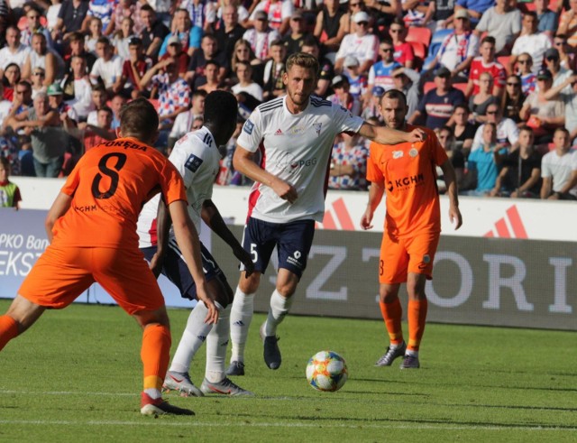 26072019 zabrze mecz o mistrzostwo ekstraklasy gornik zabrze zaglebie lubin nz z nr 5 pawel bochniewicz gornikarkadiusz gola   polska press