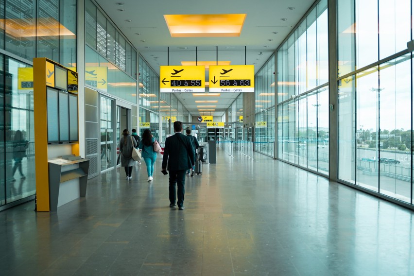 Jak donosi Bloomberg, lotnisko Luton to 66% opóźnionych i...