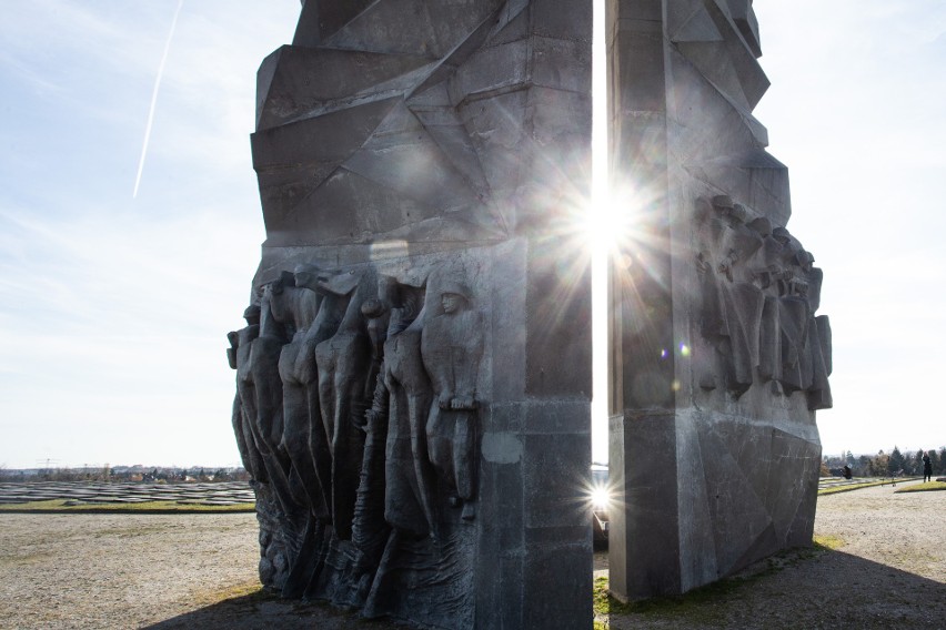 W wigilię Dnia Niepodległości uhonorowano pamięć śmierci...