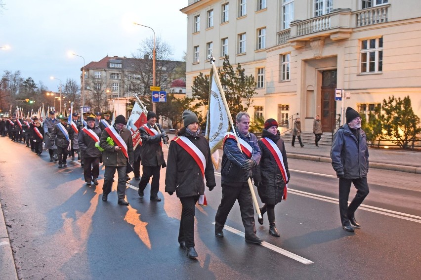 Plac Mickiewicza: Obchody 34. rocznicy stanu wojennego