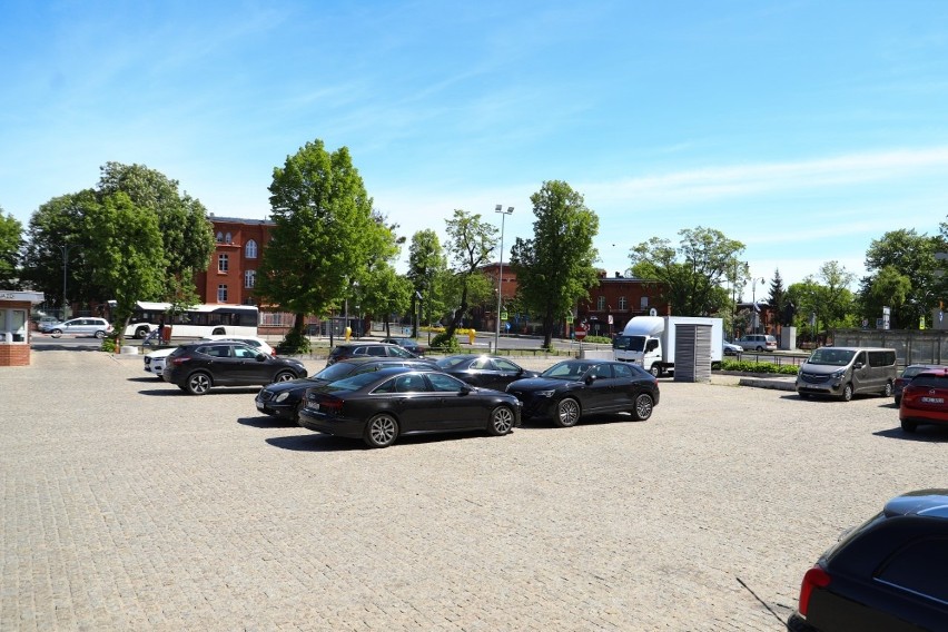 Parking przy Dworcu Miasto