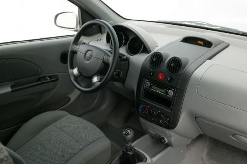 Fot. GM-Chevrolet: Deska rozdzielcza jest ergonomiczna i...