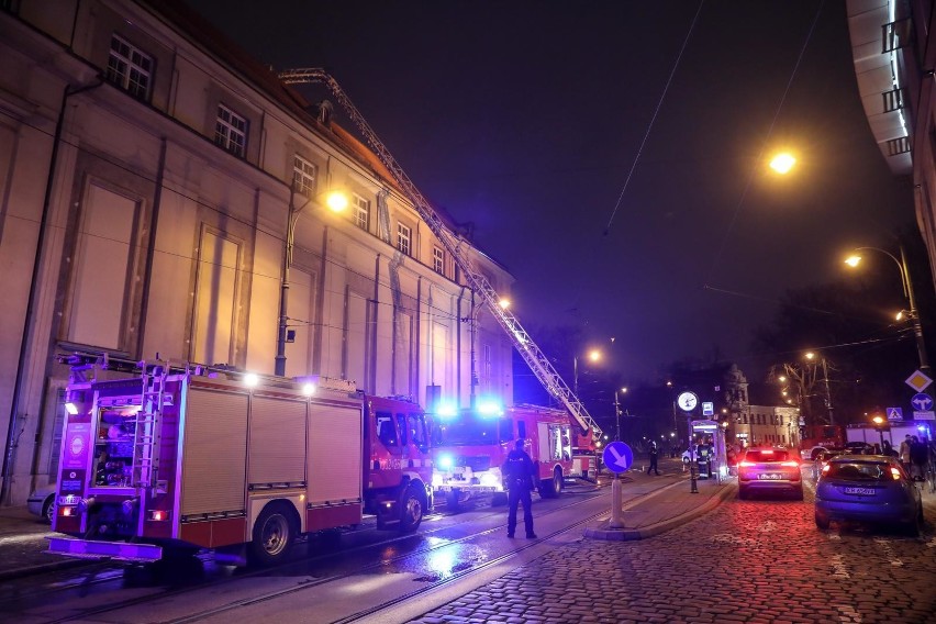 Kraków. Jest śledztwo w sprawie pożaru budynku krakowskiej filharmonii