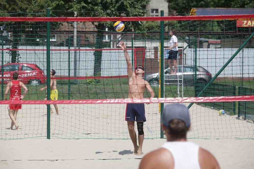 Siatkówka plażowa na stadionie Czarnych Sosnowiec