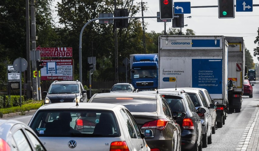 Nowa Wieś Wielka jest jedną z sześciu miejscowości w...