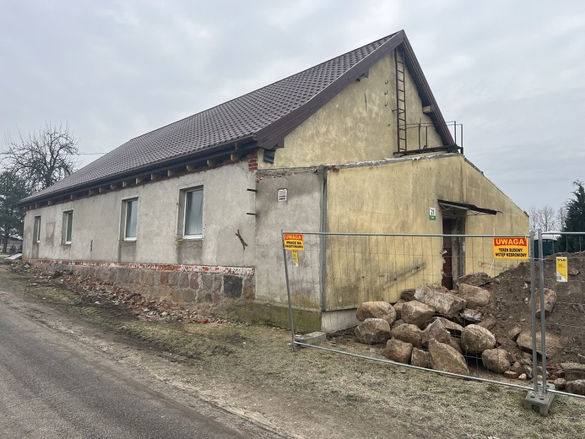 Modernizacja świetlicy wiejskiej w Uciążu w gminie Płużnica...