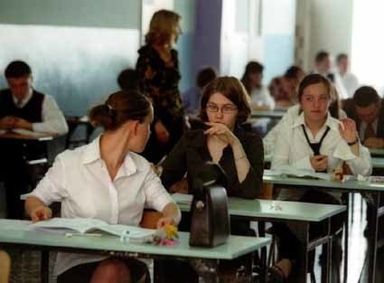 W rzeszowskim Gimnazjum nr 11 egzamin pisało 180 uczniów, 6 dyslektyków i 1 z niedosłuchem. 