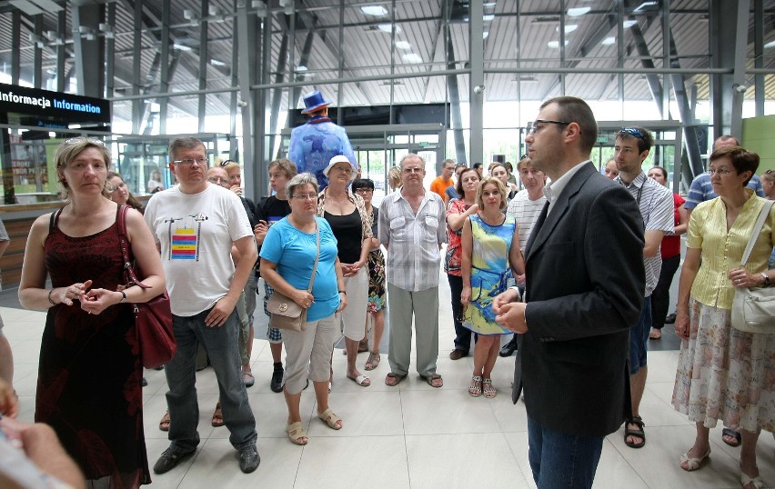 Zwiedzanie lotniska podczas urodzin Łodzi 2013