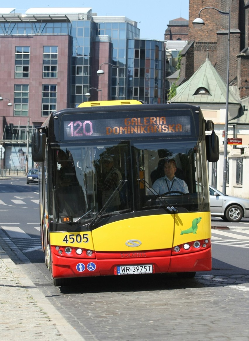 20 nowych, niskopodłogowych autobusów dostarczy katowickiemu...