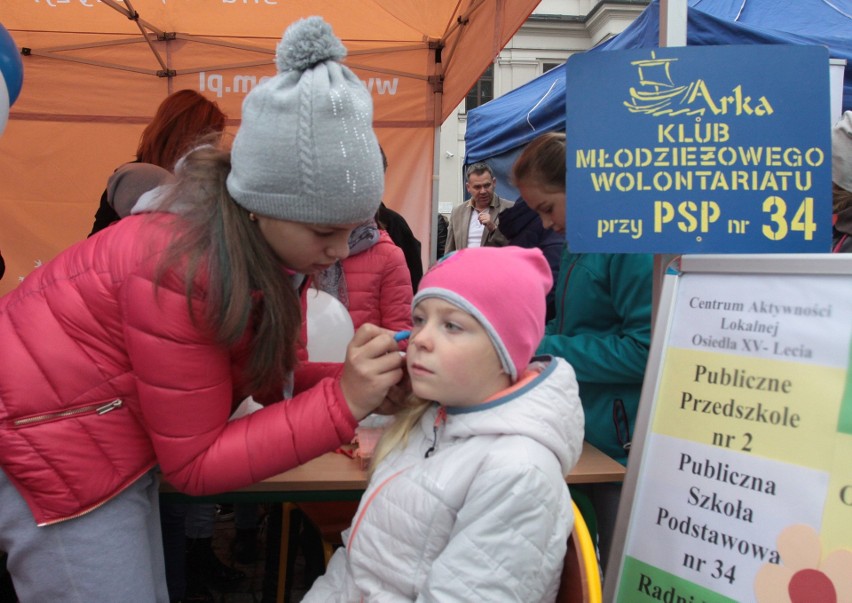 Festyn "Mieszkańcy Mieszkańcom" na Rynku w Radomiu