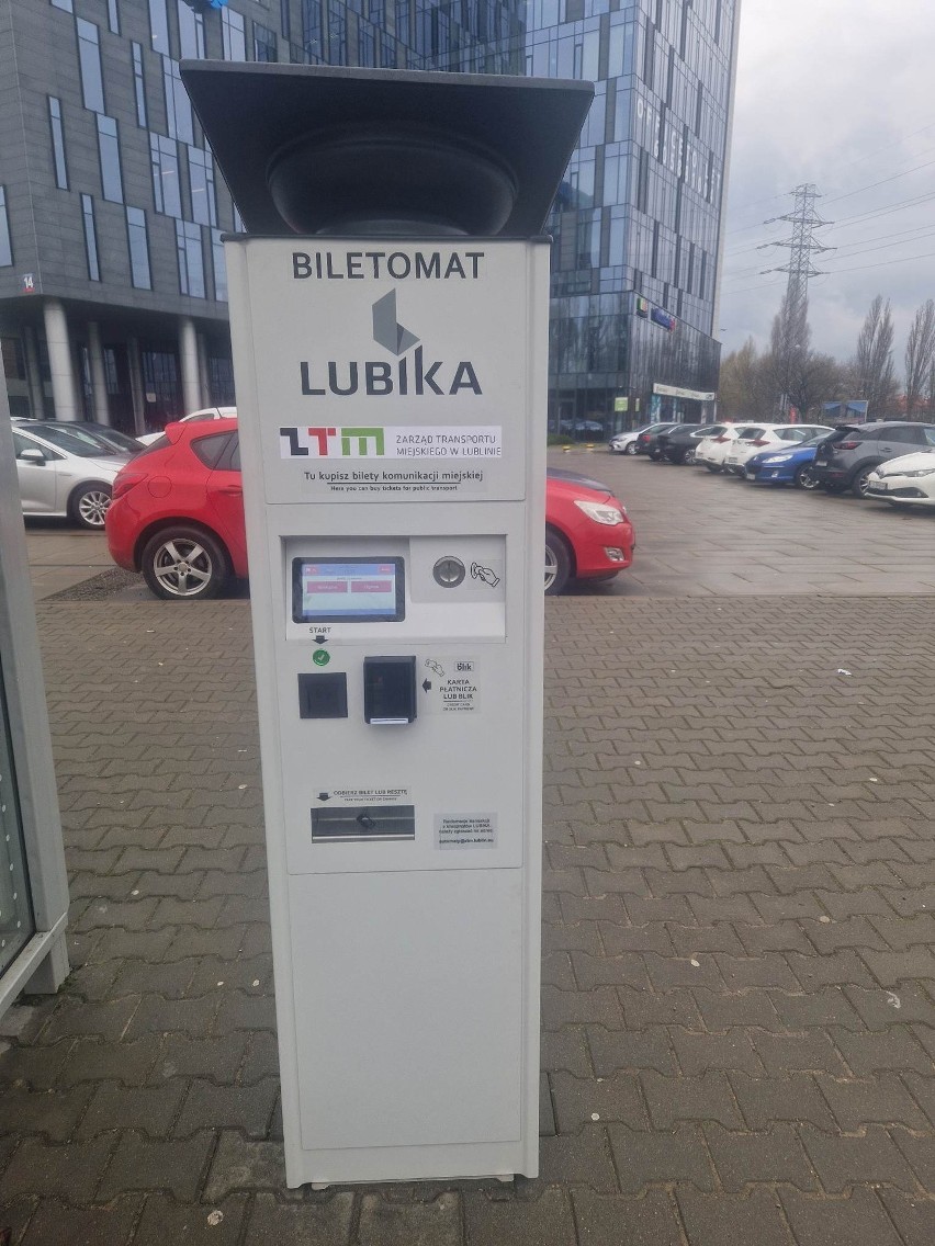 Nowy biletomat solarny pojawił się w Lublinie. Gdzie się znajduje?