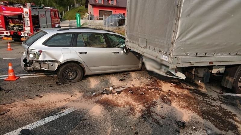 Bilsko. Zderzenie trzech samochodów na drodze krajowej nr 75 [ZDJĘCIA]