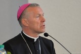 Ksiądz Piotr Turzyński, biskup pomocniczy Diecezji Radomskiej: wierzymy, że Pan Bóg kieruje tą bolesną historią