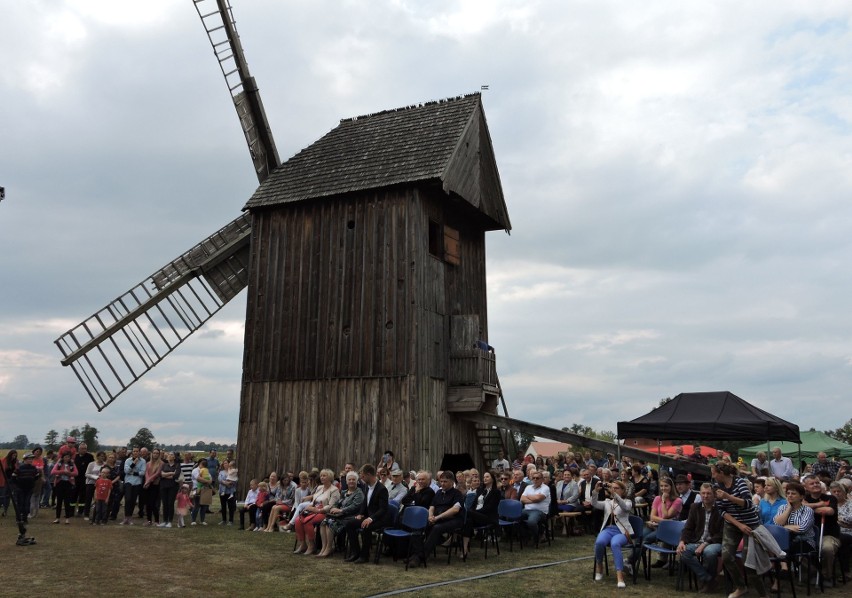 Drewnowo-Ziemaki. Spotkanie pod wiatrakiem, 8.09.2019. Setki ludzi spędziło niedzielę na gminnym festynie, po 10-letniej przerwie