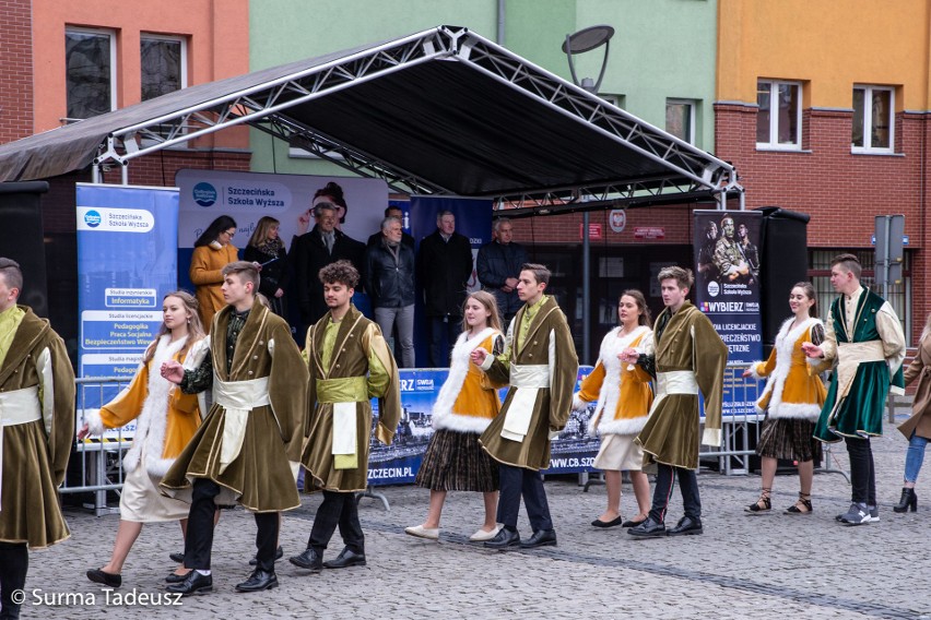 VIII Stargardzki Polonez Maturzystów odtańczony! [ZDJĘCIA, WIDEO] 