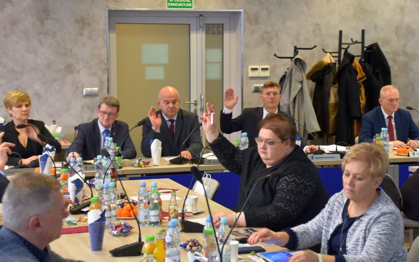 Rada Powiatu Radomskiego jednogłośnie uchwaliła projekt...