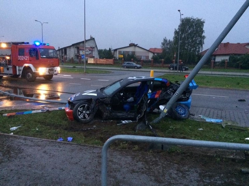 Wypadek w Radomiu. Zderzenie dwóch aut na ulicy Mieszka I na osiedlu Michałów