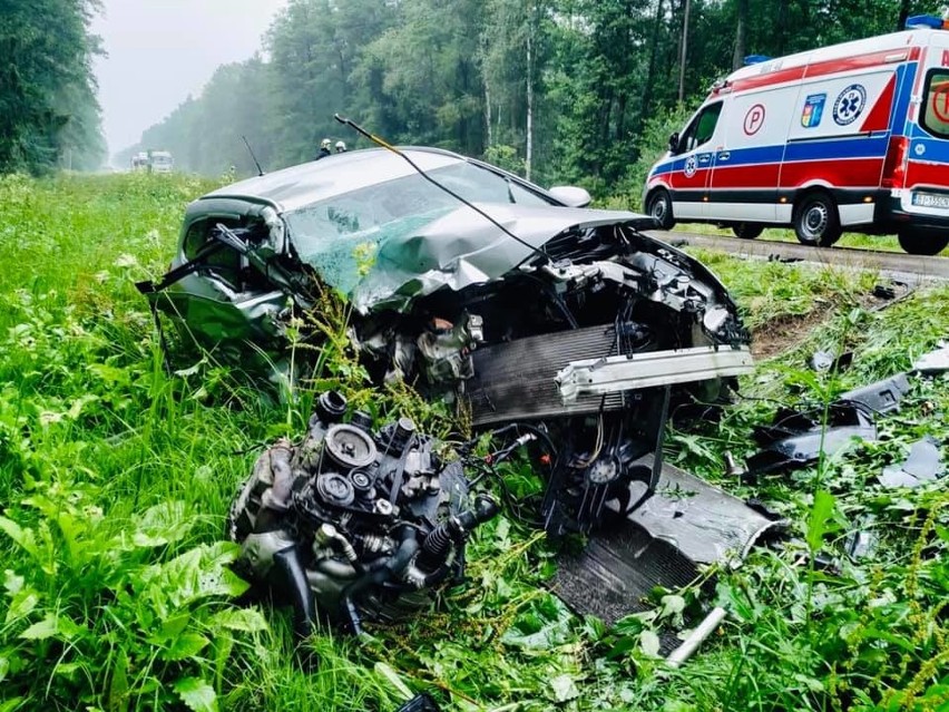 Chraboły. Wypadek na DK 65. Trzy auta zderzyły się na trasie Białystok - Mońki. Dwie osoby ranne [ZDJĘCIA]