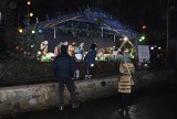 Szopka bożonarodzeniowa w centrum Kielc zachwyca przechodniów. Zobacz zdjęcia