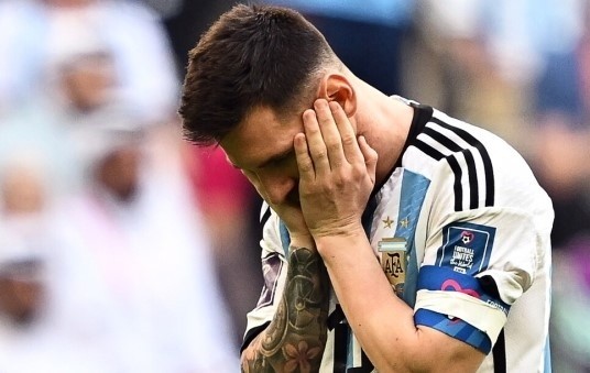 Lionel Messi dwudziesty mecz w swym piątym mundialu, mimo zdobycia bramki z karnego, nie zaliczy do udanych