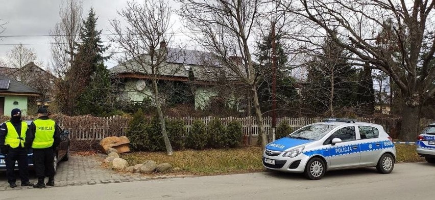 Rodzinna zbrodnia w Ząbkowicach Śląskich. 18-latek zabił...