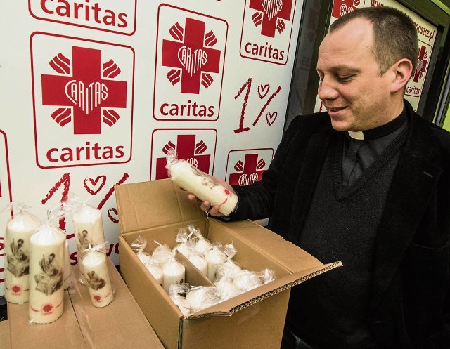 Caritas sprzedał w tym roku 3 mln wigilijnych świec