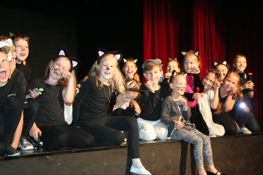 Koci finał warsztatów teatralnych w Klubie Oczko (zdjęcia)