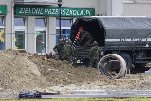 26 maja 2021 r. znaleziono niewybuch na placu budowy trasy tramwajowej na Naramowicach w Poznaniu. Odkrycia dokonali robotnicy. Zostały wezwane odpowiednie służby. Pojawiły się ogromne utrudnienia w ruchu komunikacji miejskiej oraz potworzyły się korki