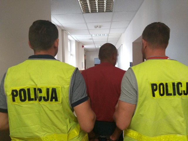 36-latka do aresztu zaprowadzili nowomiejscy policjanci. Grozi mu do 10 lat więzienia