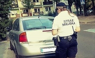 Nadszarpnięte protestem szeregi policji wspierać będą w Inowrocławiu Strażnicy Miejscy