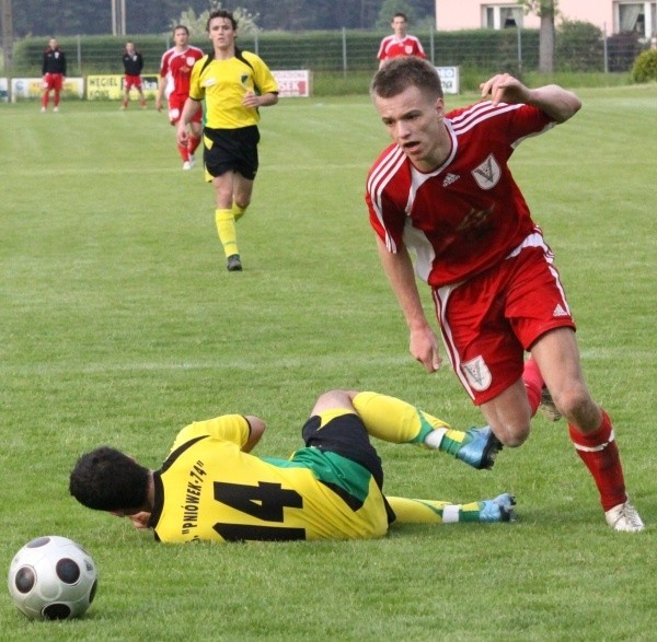 Jesienią Skałka wygrała w Leśnicy 3-0. W sobotę w starciu tych drużyn padł dokładnie taki sam wynik.
