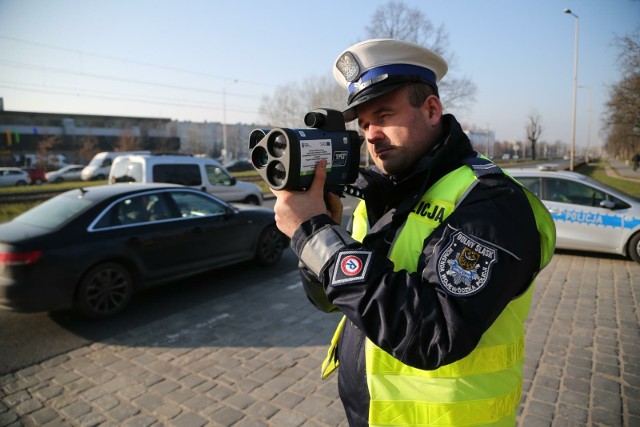 Policjanci z drogówki zatrzymali pirata drogowego w powiecie wejherowskim