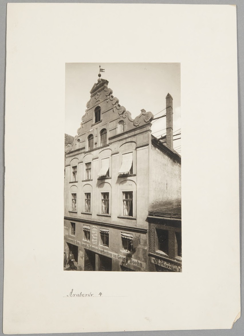 120 lat temu mistrz ślusarski Georg Doehn kupił dwa budynki...