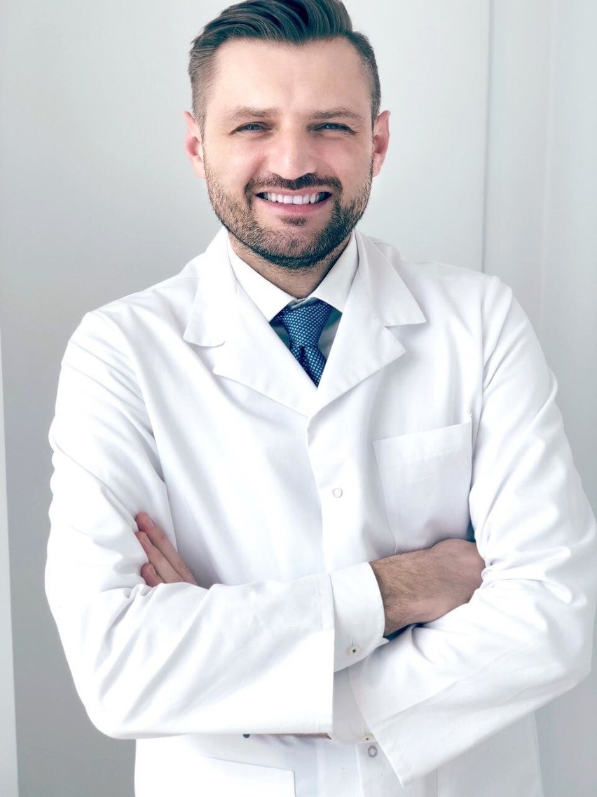 Doktor Dawid Serafin, specjalista z zakresu ginekologii,...