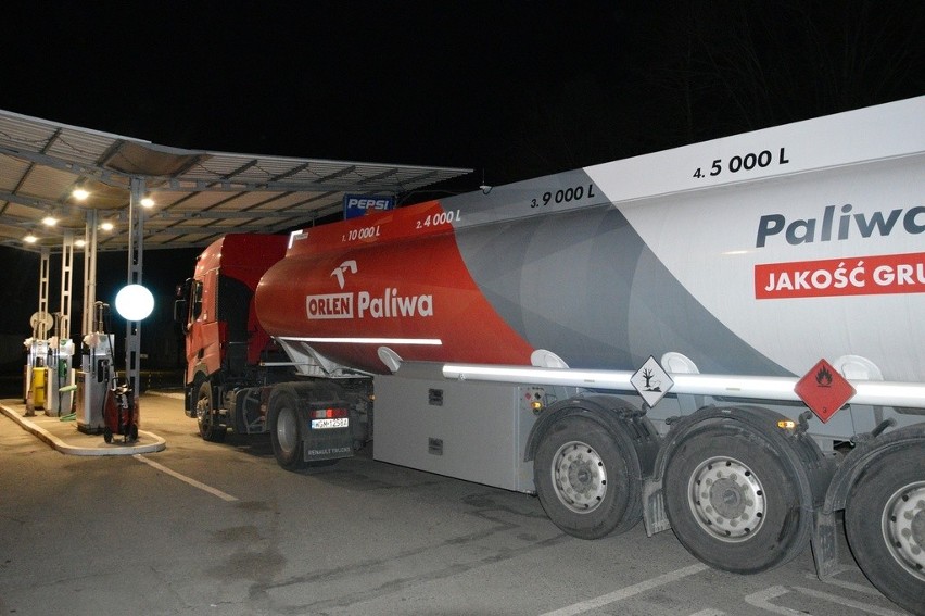 ORLEN przekazał miastu Przemyśl 30 tys. litrów paliwa do autobusów, agregatów prądotwórczych i nagrzewnic