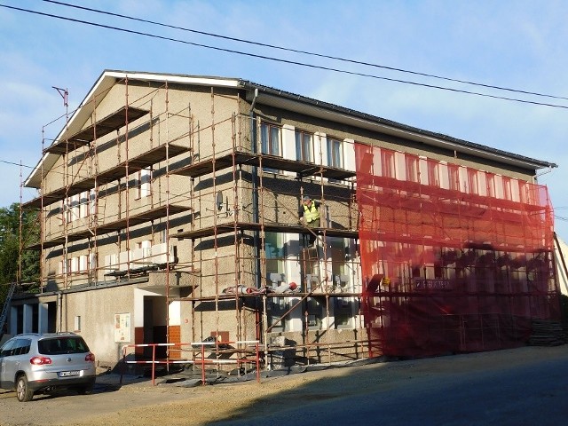 Trwa termomodernizacja budynku Centrum Kultury i Biblioteki