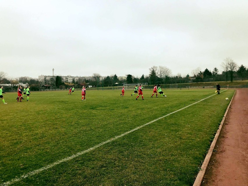 Druga liga piłkarek nożnych. Bardzo dobra kolejka. Wygrała Sparta Daleszyce, KSP Kielce i Łysica Bodzentyn