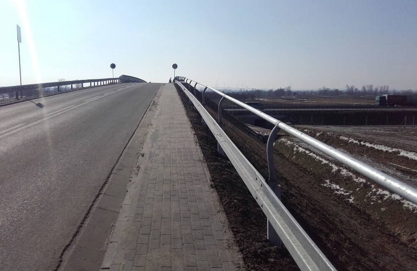 Wiadukt nad autostradą A4 w Białobrzegach jest już otwarty.