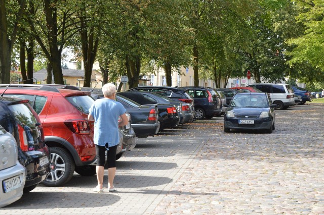 Na budowę parkingu starostwo zaplanowało wydać 250 tys. zł.Drugie tyle dołoży gmina Chojnice