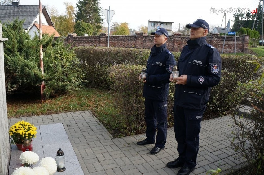 Raciborscy policjanci uczcili pamięć policjantów zamordowanych w 1940 roku ZDJĘCIA