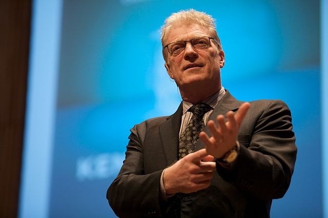 Ken Robinson to brytyjski mówca i pisarz. Wciąż uważany za...