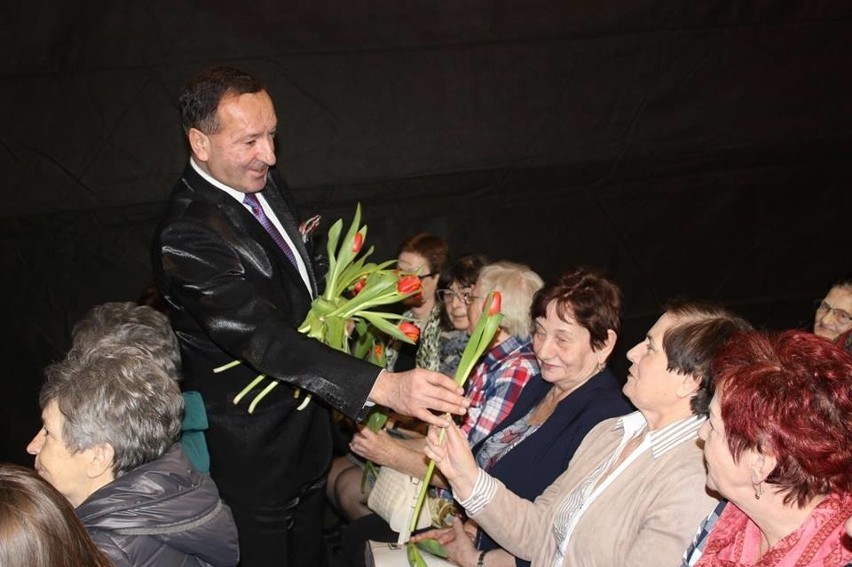 W Ośrodku Kultury i Turystki w Pakości z okazji Dnia Kobiet...