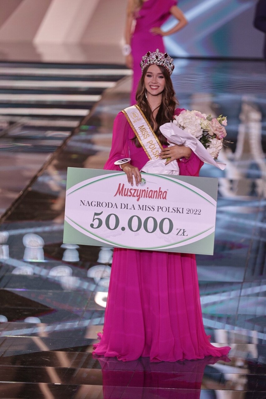 Miss Polski 2022. Aleksandra Klepaczka jest najpiękniejszą Polką! Ile ma lat? Czym się zajmuje?