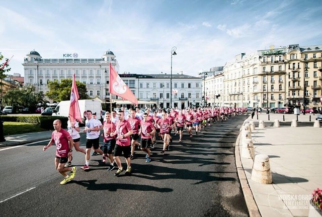 Terytorialsi uczestnictwem w sztafecie uczcili 100 rocznicę odzyskania niepodległości przez Polskę.