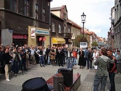 W Wadowicach ludzie biorą sprawy w swoje ręce. Pod koniec września odbyła się manifestacja wymierzona we władze miasta. Fot. Mirosław Gawęda