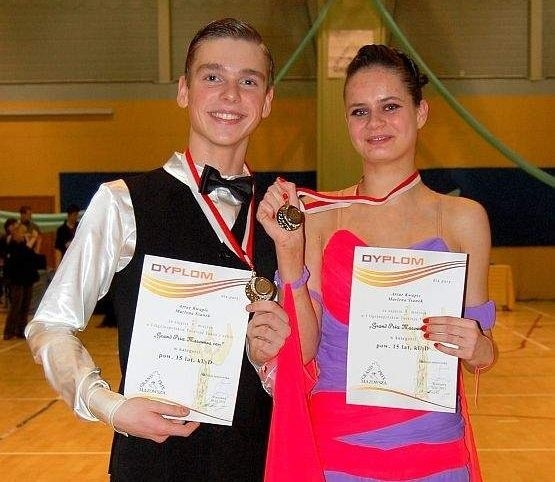 Artur Kwapis i Marlena Stanek wytańczyli trzecie miejsce w stylu standardowym w klasie C