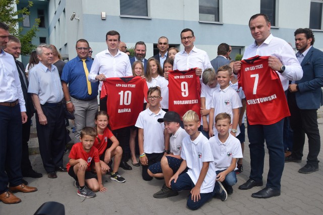 Premier Mateusz Morawiecki w Szkole Mistrzostwa Sportowego w Tychach