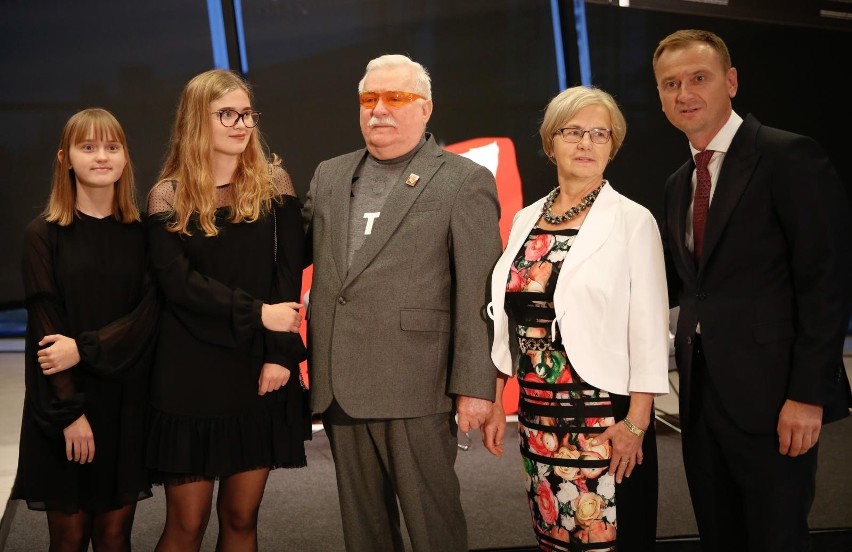 Danuta Wałęsa z tytułem Honorowej Obywatelki Miasta Gdańska. Złożono projekt uchwały