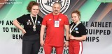 Zuzanna Kula i Karolina Kołata - zawodniczki KS Tęcza Społem w Kielcach z medalami na Mistrzostwach Świata w RPA w wyciskaniu sztangi leżąc